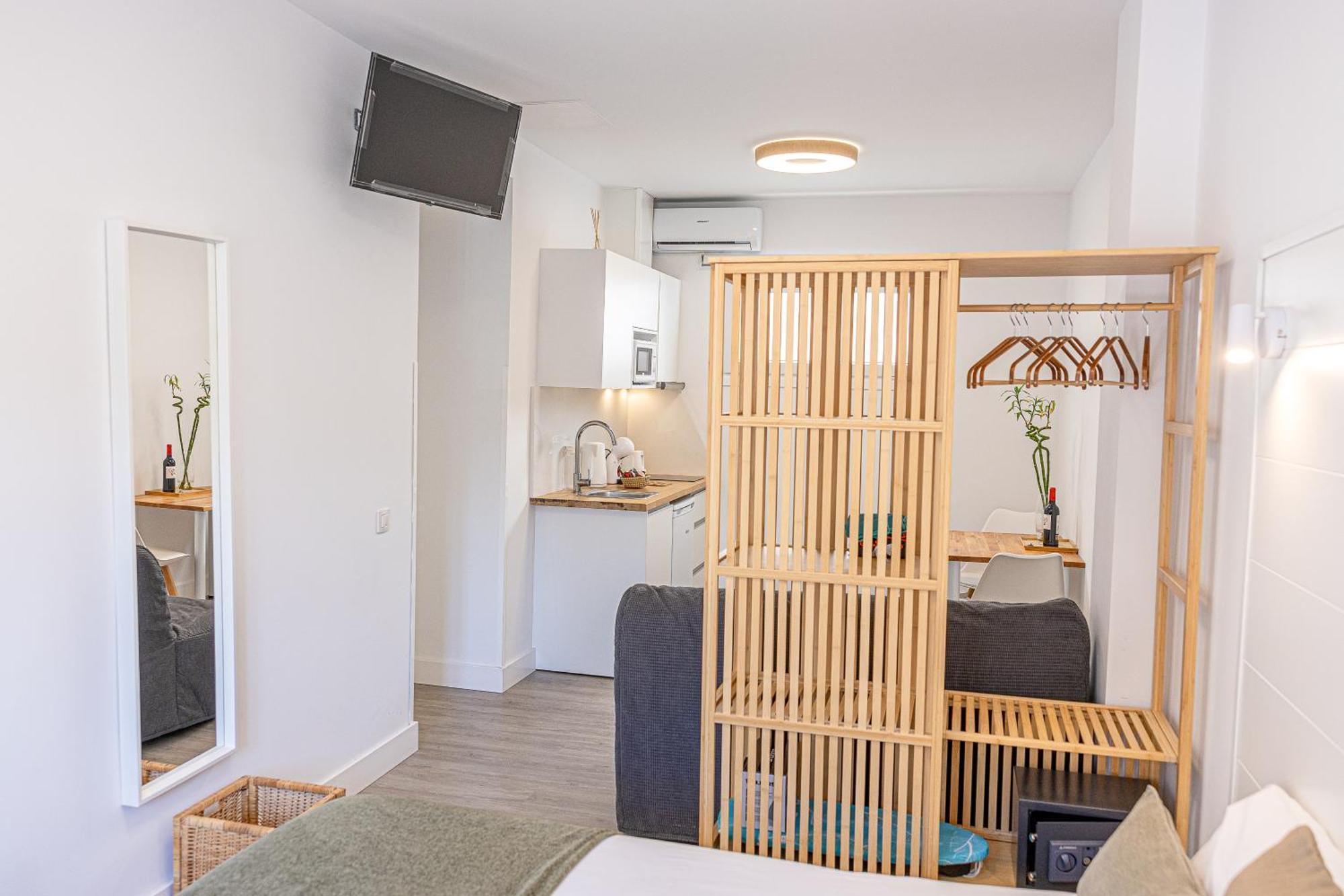 Bambu Suites Vegueta Alquiler Por Habitacion لاس بالماس دي غران كاناريا المظهر الخارجي الصورة