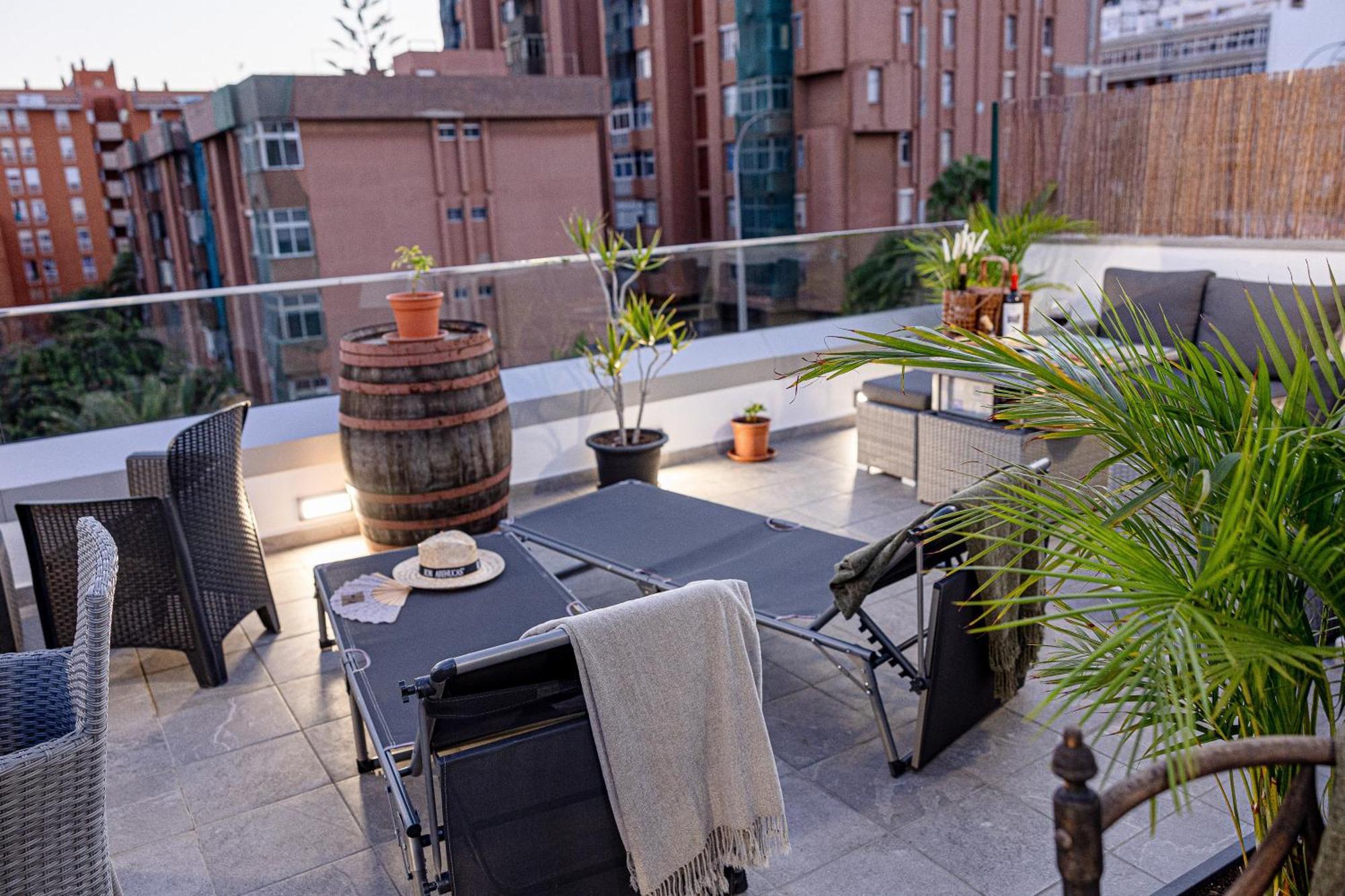 Bambu Suites Vegueta Alquiler Por Habitacion لاس بالماس دي غران كاناريا المظهر الخارجي الصورة