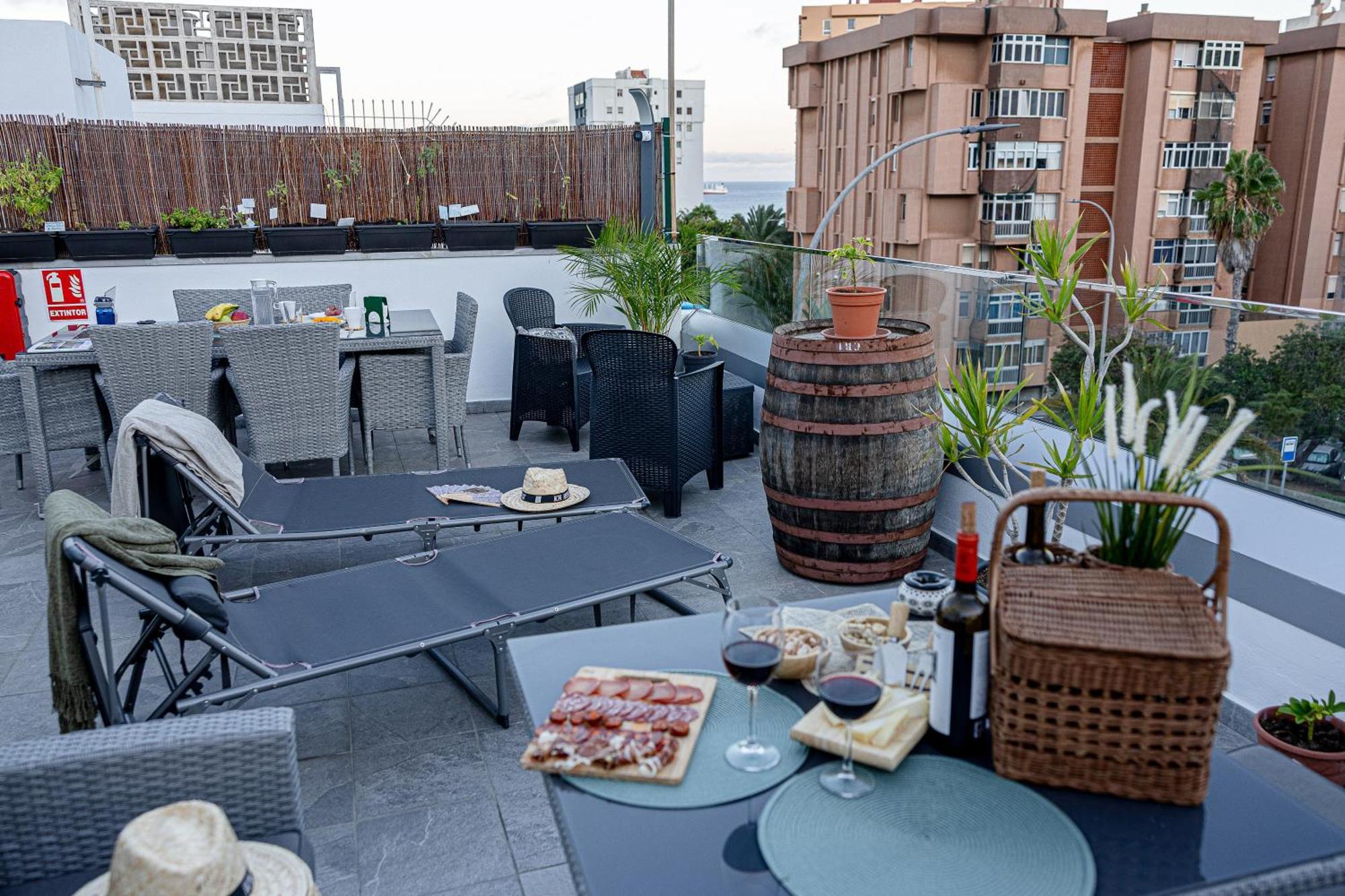 Bambu Suites Vegueta Alquiler Por Habitacion لاس بالماس دي غران كاناريا المظهر الخارجي الصورة